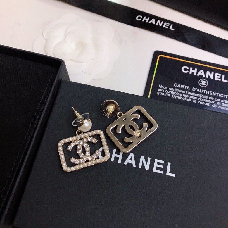 Ch**el earrings